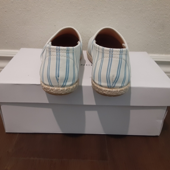 Saks Fifth Avenue - Picture 2 of 4